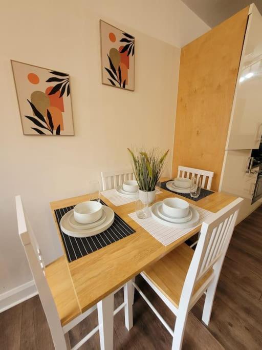 Spacious Leicester Apt With Free Parking, Sleeps 6 Lägenhet Exteriör bild